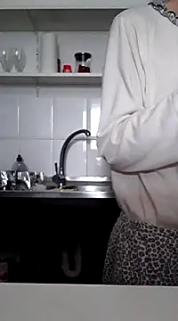 Moi Lina online show from 9, 1, 2025