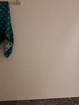 Moi Lina online show from 15, 9, 2025