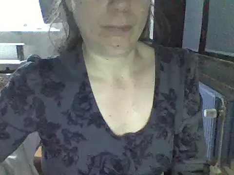 Moi Lina online show from 5, 10, 2025