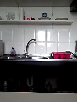 Moi Lina online show from 8, 10, 2025