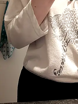 Moi Lina online show from 21, 12, 2025