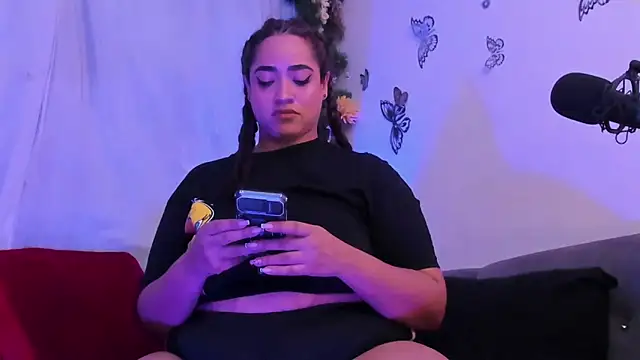 HannaMiillsxh online show from 30, 3, 2026