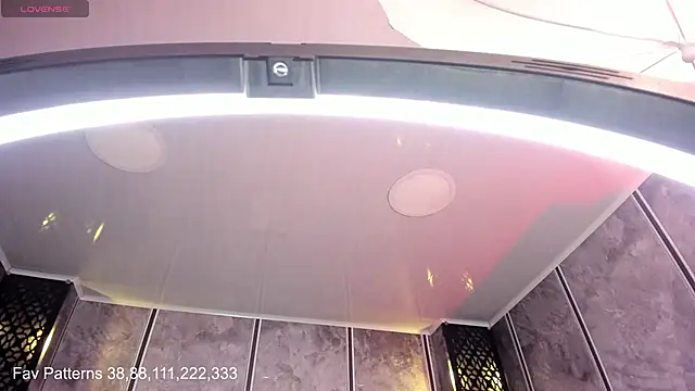 Snapshot of Amaraa_Lewis chatting on 4, 2, 2025 Amaraa Lewis online show from 4, 2, 2025