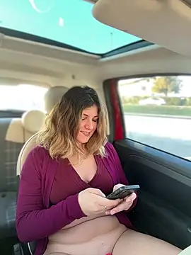 DaisyVibesss online show from 12, 1, 2025