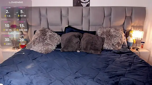 Nickytouse online show from 5, 12, 2025