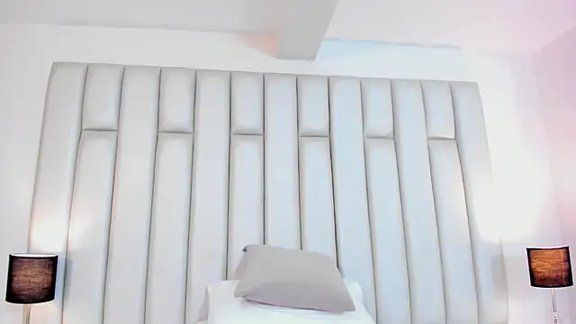 aandreaperez online show from 18, 2, 2025