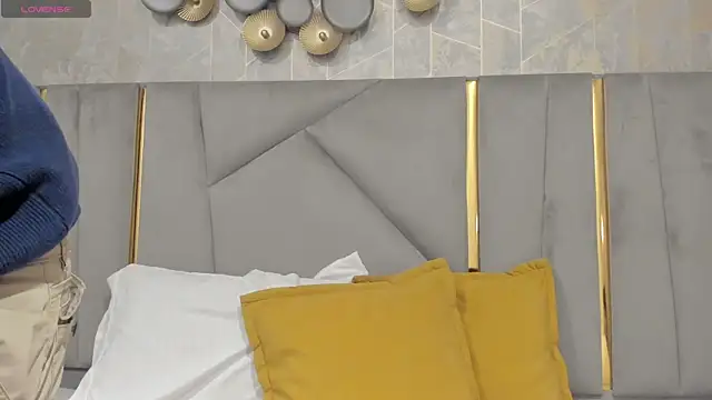 Snapshot of SebastianMaximoff chatting on 3, 12, 2025 SebastianMaximoff online show from 3, 12, 2025