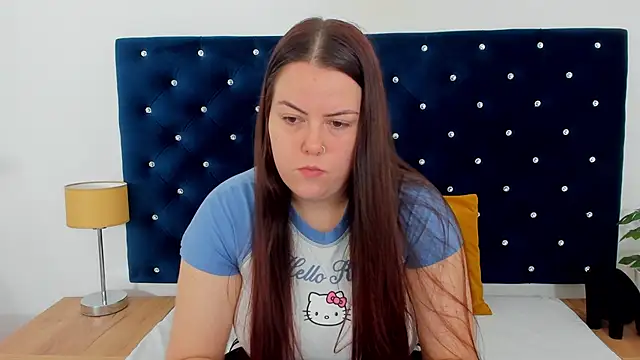 Snapshot of EvaLick chatting on 23, 10, 2025 EvaLick online show from 23, 10, 2025