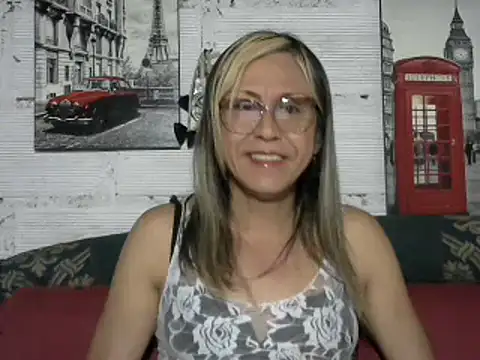 divahot08 online show from 9, 1, 2025