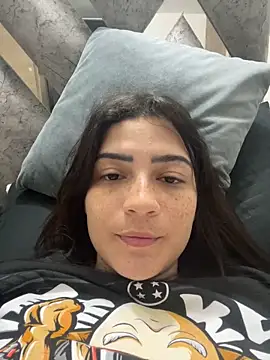 cutesarah  online show from 18, 1, 2025