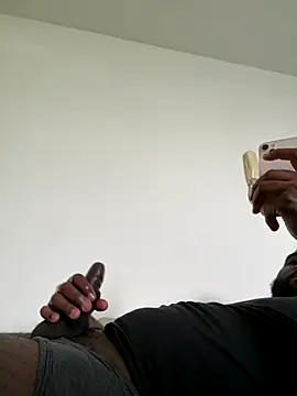 Snapshot of waakenda chatting on 14, 12, 2025 waakenda online show from 14, 12, 2025