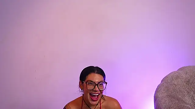Snapshot of anyiled_hot chatting on 16, 5, 2026 anyiled hot online show from 16, 5, 2026