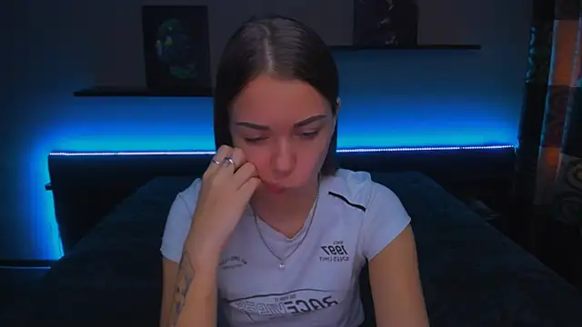 AlexaBarkley online show from 2, 1, 2025