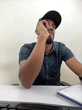 Snapshot of steven_smith05 chatting on 22, 3, 2025 steven smith05 online show from 22, 3, 2025