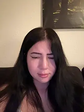 clairewntr online show from 28, 2, 2025