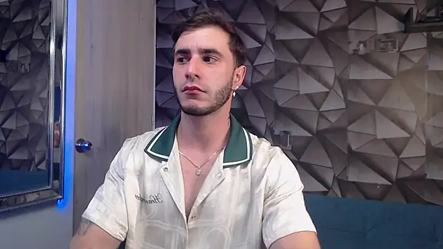 Latino stud4u online show from 21, 11, 2025