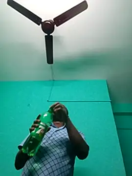 Snapshot of peterhotline chatting on 4, 12, 2025 peterhotline online show from 4, 12, 2025