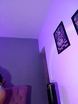 karlablue  online show from 8, 4, 2026