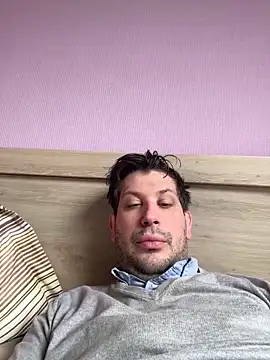 Snapshot of Taxidriver1988 chatting on 4, 2, 2025 Taxidriver1988 online show from 4, 2, 2025