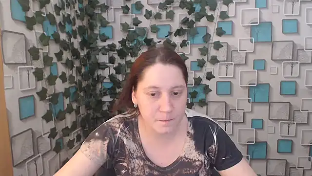 JosieJun  online show from 10, 3, 2025