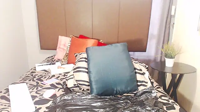 HoneyDropsX online show from 11, 2, 2025