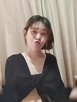 Little suzy5 online show from 12, 12, 2024