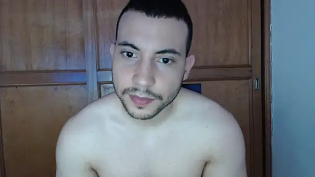 Snapshot of Armando_2002 chatting on 1, 6, 2026 Armando 2002 online show from 1, 6, 2026