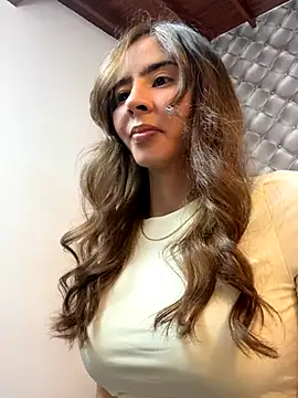 Snapshot of RouseColins chatting on 19, 9, 2025 RouseColins online show from 19, 9, 2025