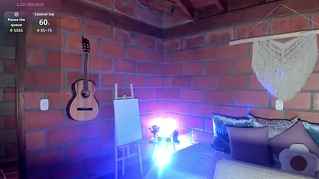 Snapshot of RouseColins chatting on 11, 1, 2026 RouseColins online show from 11, 1, 2026