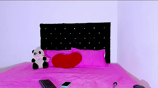 Snapshot of valen_colombian69 chatting on 31, 12, 2024 valen colombian69 online show from 31, 12, 2024