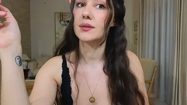 diamond desiree online show from 15, 3, 2026