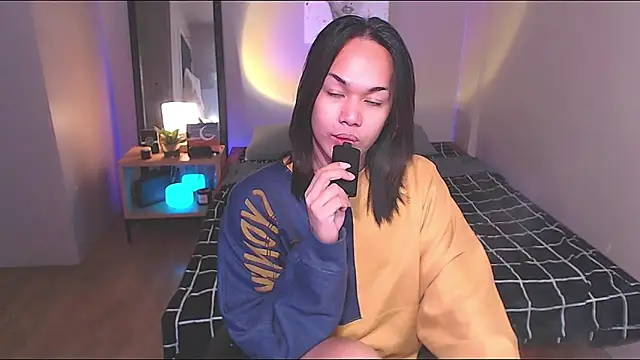 Snapshot of Ur_temptress_sam chatting on 10, 12, 2024 Ur temptress sam online show from 10, 12, 2024