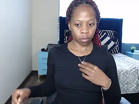 QUEENMANDYY online show from 18, 6, 2026