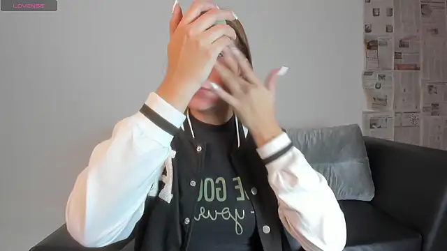 miataylorr1 online show from 11, 12, 2024