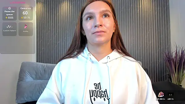 miataylorr1 online show from 3, 3, 2025