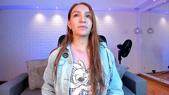 miataylorr1 online show from 12, 9, 2025