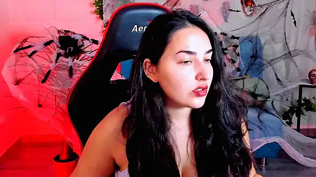 Snapshot of CeceliaJohnson chatting on 22, 10, 2025 CeceliaJohnson online show from 22, 10, 2025