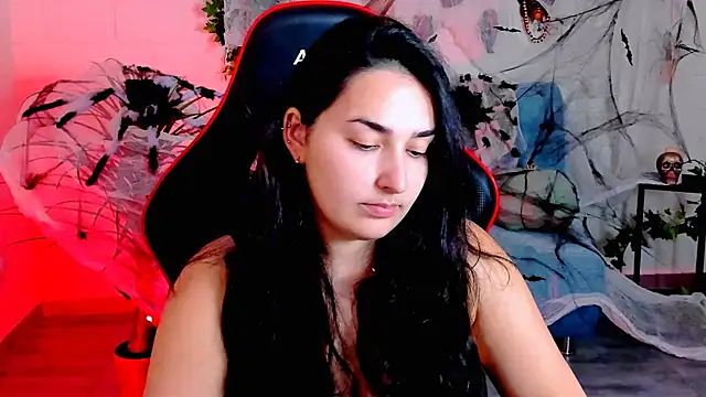 Snapshot of CeceliaJohnson chatting on 24, 10, 2025 CeceliaJohnson online show from 24, 10, 2025