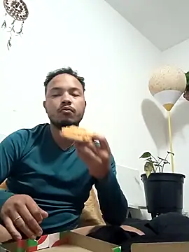 Snapshot of InnocentPay chatting on 26, 9, 2025 InnocentPay online show from 26, 9, 2025