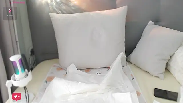 Anne-Sweet online show from 1, 3, 2025