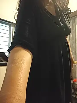 Susannemilf online show from 8, 4, 2026