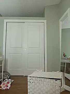 julimonroe online show from 19, 5, 2026