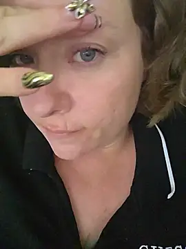julimonroe online show from 26, 5, 2026