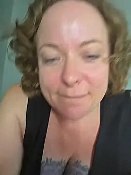 julimonroe online show from 30, 5, 2026