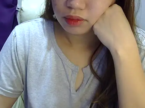    zurIII09  online show from 12, 4, 2026