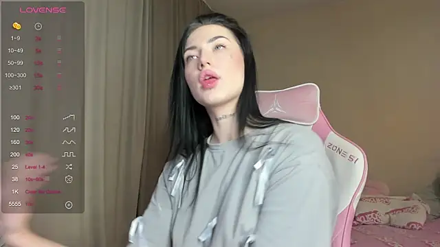 JenniferQueen11 online show from 23, 1, 2025