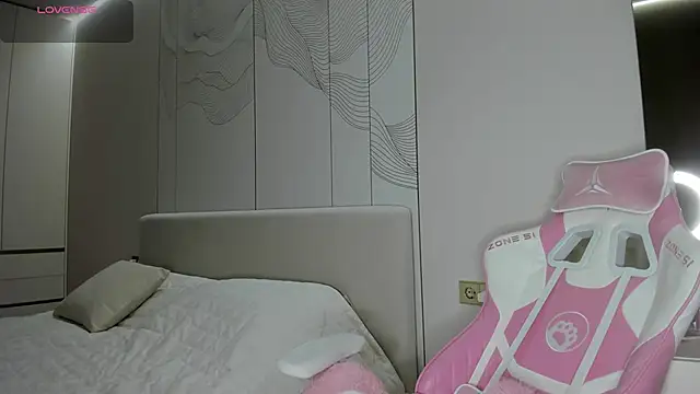 Snapshot of JenniferQueen11 chatting on 26, 4, 2026 JenniferQueen11 online show from 26, 4, 2026