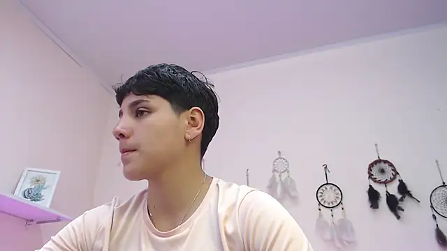 bad giirl  online show from 21, 3, 2025