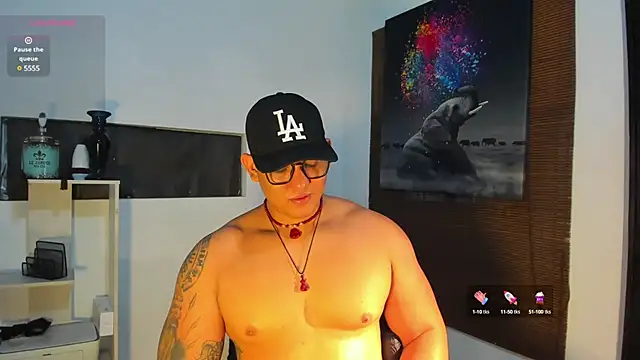 Snapshot of Colton_Massif chatting on 4, 1, 2025 Colton Massif online show from 4, 1, 2025