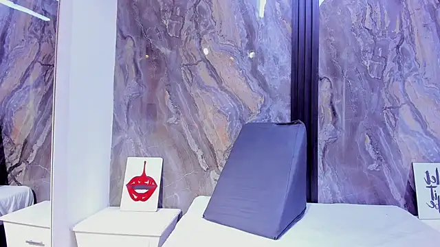 HellenJohansson online show from 4, 12, 2025